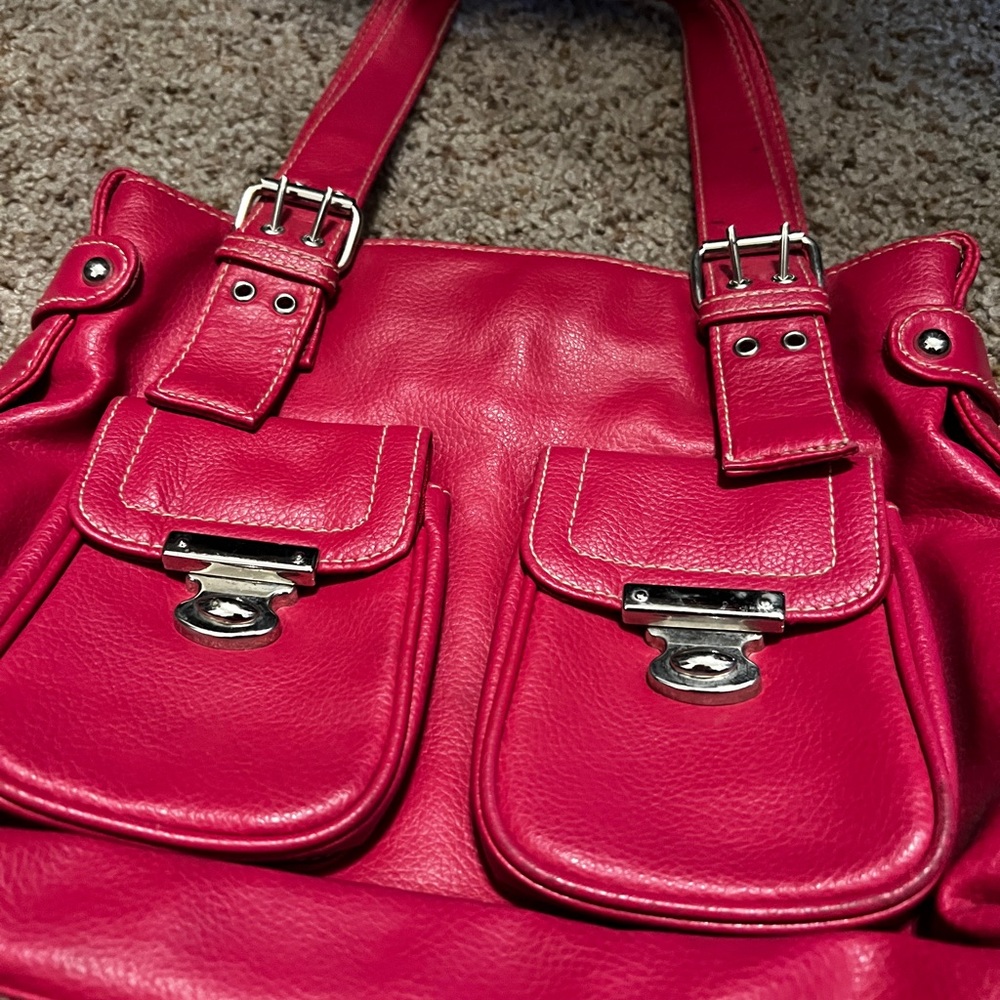 Elegant Pink Leather Handbag